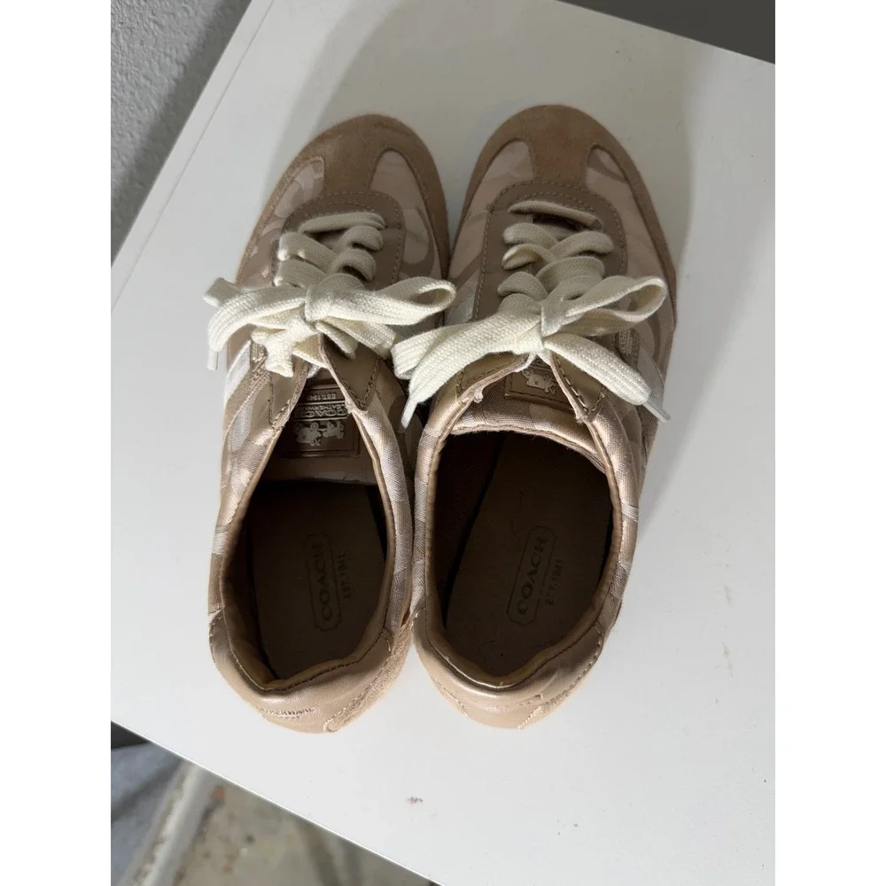 Coach Kinsley Q986 Women 7.5M Signature C Monogram Khaki Tan Suede Sneakers